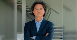 An Eye for Subtlety and Natural Results: Dr. John Lee Practices with a Delicate and Minimalist Approach