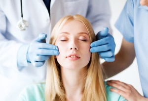 What Is The Difference Between A Plastic Surgeon And Cosmetic Surgeon?